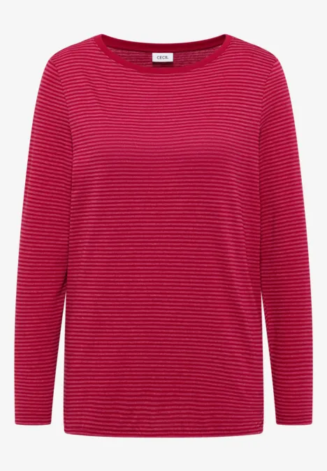 Rotes, langärmeliges Shirt mit feinen Streifen.